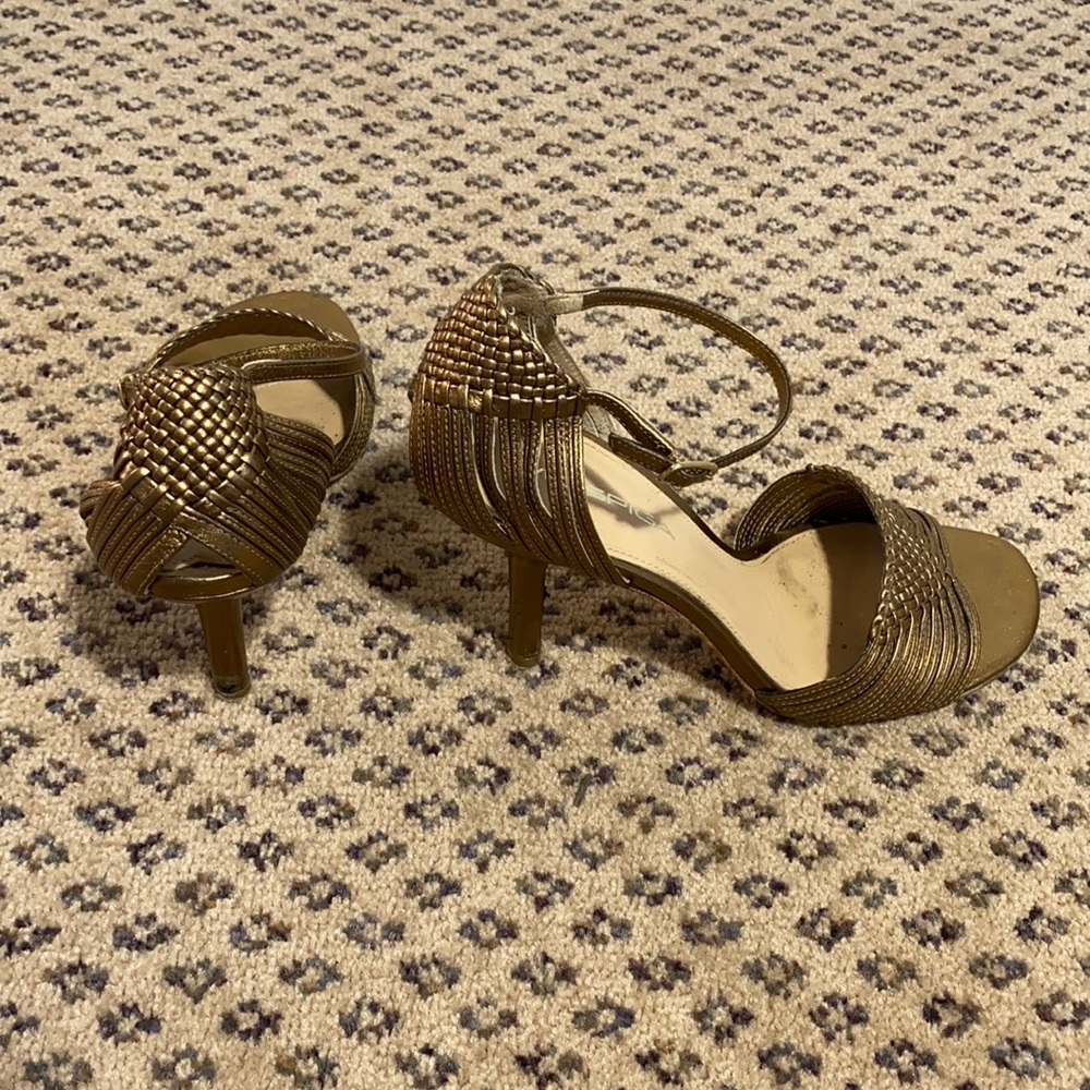 Via Spiga mid height heels bronze leather shoes